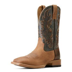 Two-tone Lasco Ultra western boots with embroidery.